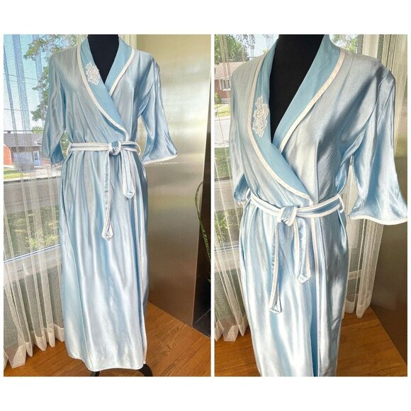 Vintage 80s house dress, baby blue nylon robe, assorted tiebelt - Picture 10 of 10